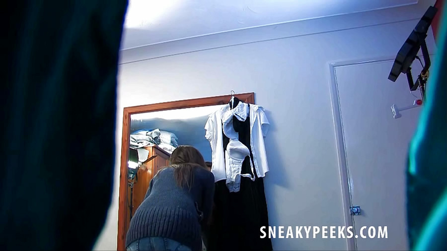 Sneaky Peeks Video Preview Image